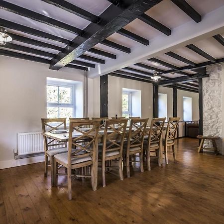 Barn Conversion - Hot Tub - Penally - Tenby Bagian luar foto