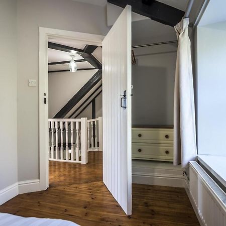 Barn Conversion - Hot Tub - Penally - Tenby Bagian luar foto