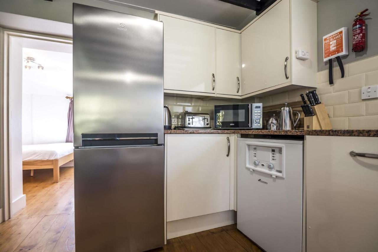 Barn Conversion - Hot Tub - Penally - Tenby Bagian luar foto