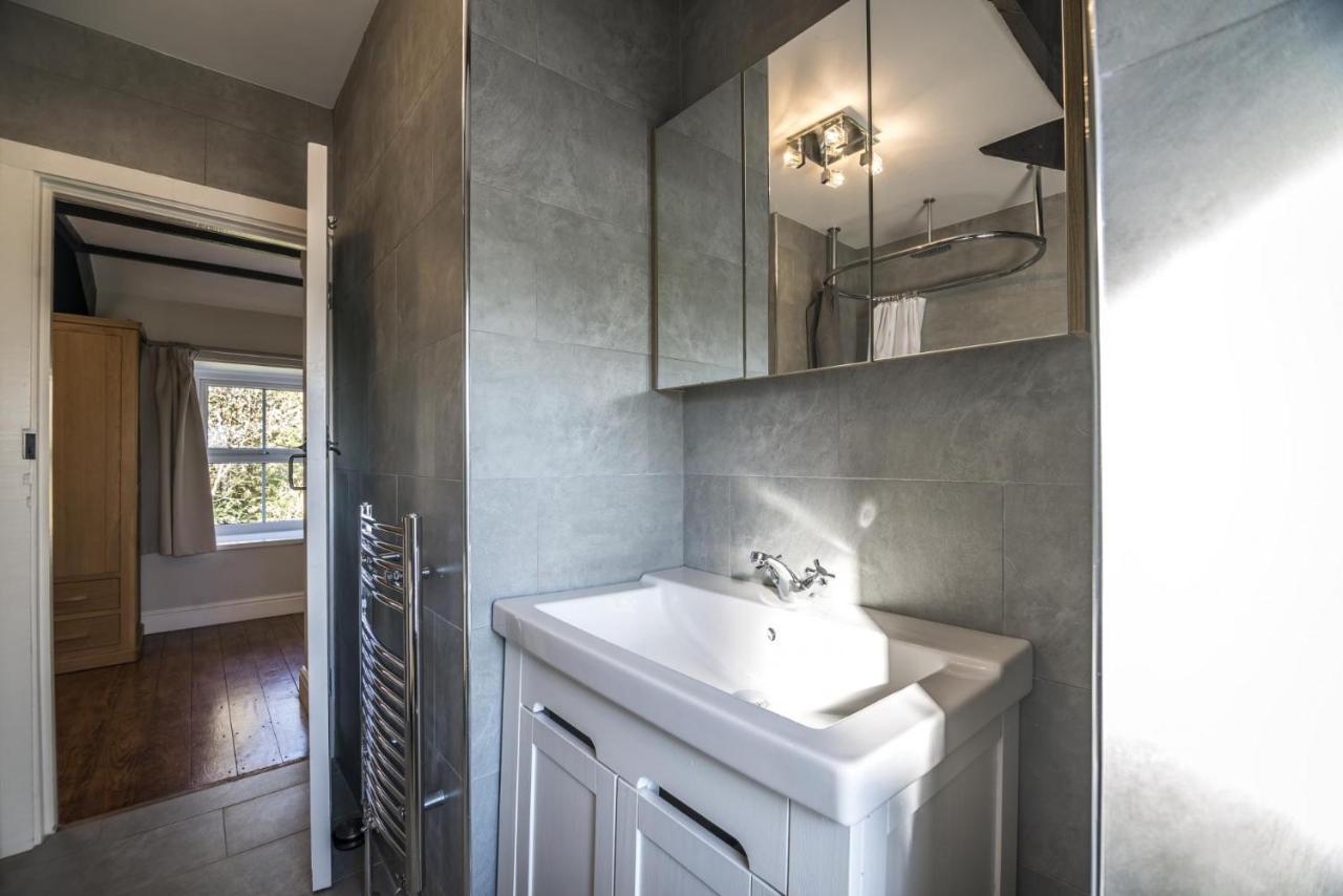 Barn Conversion - Hot Tub - Penally - Tenby Bagian luar foto