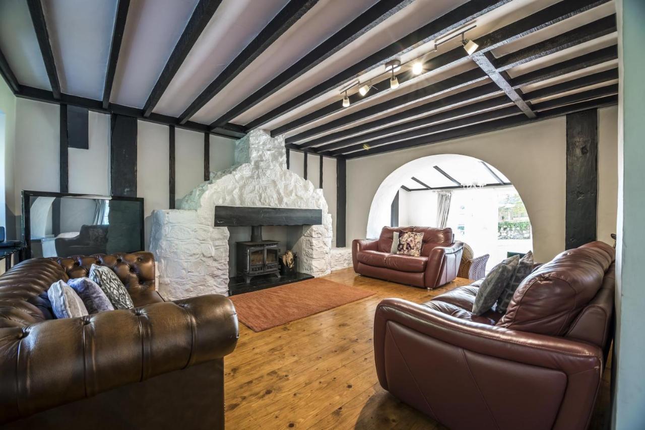 Barn Conversion - Hot Tub - Penally - Tenby Bagian luar foto
