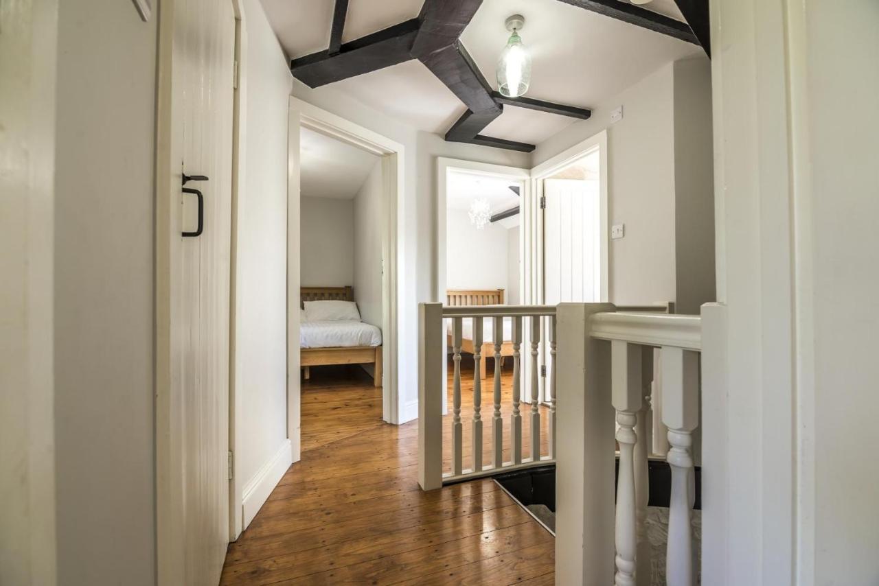 Barn Conversion - Hot Tub - Penally - Tenby Bagian luar foto