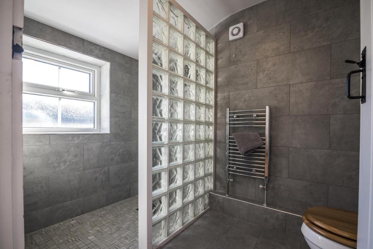Barn Conversion - Hot Tub - Penally - Tenby Bagian luar foto